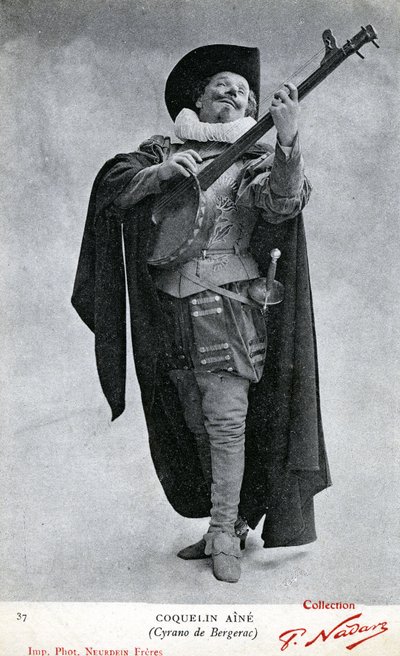 Constant Poppy alias Coquelin aîné (1841 - 1909) fotografiado con el traje de Cyrano de Bergerac (foto) de Etienne Neurdein