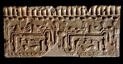 Civilización etrusca: friso de terracota adornado con una escena de banquete. 580 a.C. Dim. 24x54 cm. Del palacio de Murlo. Murlo, Antiquarium Comunale de Etruscan