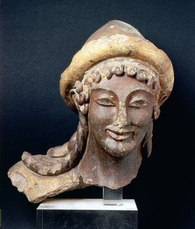 Cabeza de Hermes con un pilos, del Templo de Portonaccio, Veii, 510-500 a.C. de Etruscan