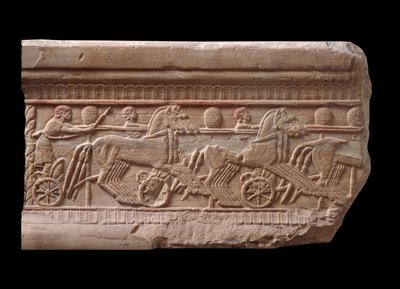 Relieve con una carrera de carros de un hito de mármol de Chiusi, Italia, siglo VI a.C. de Etruscan