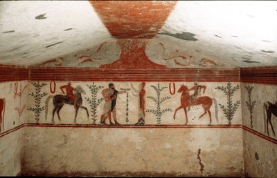 Dos jinetes, una mujer y un hombre barbudo presentando una copa (detalle) de Etruscan