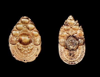 Joyería etrusca: pendiente de oro de Etruscan Etruscan