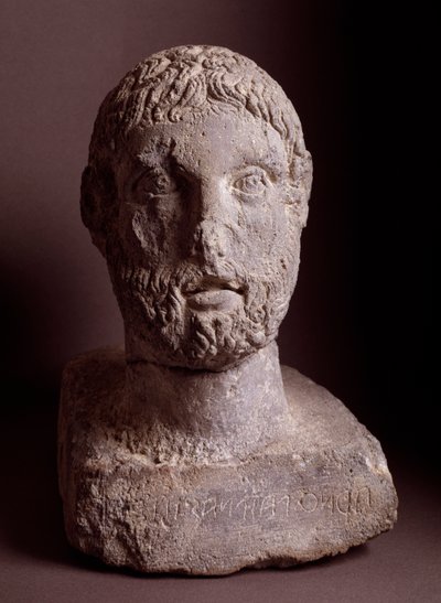 Cabeza de Arnth Paipnas, escultura de piedra caliza de Etruscan Etruscan