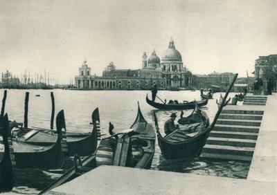 Iglesia de Santa Maria della Salute y la Dogana, Venecia, Italia, 1927 de Eugen Poppel