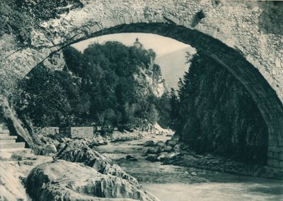 El río Passer y el castillo de Zeno, Merano, Tirol del Sur, Italia, 1927 de Eugen Poppel