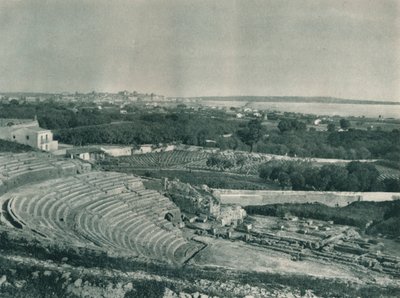 Vista de la ciudad desde el Teatro Griego, Siracusa, Sicilia, Italia, 1927 de Eugen Poppel