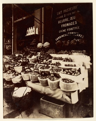 Calle Sainte-Opportune (Exposición de productos, calle Sainte-Opportune) de Eugène Atget