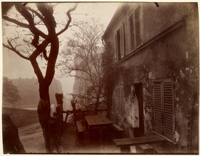 La taberna Lapin Agile, calle des Saules de Eugène Atget