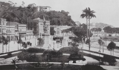 Brasil: Praca Cabral, Río (foto b/n) de European Photographer