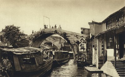China, puente-canal en Kiahing (foto b/n) de European Photographer
