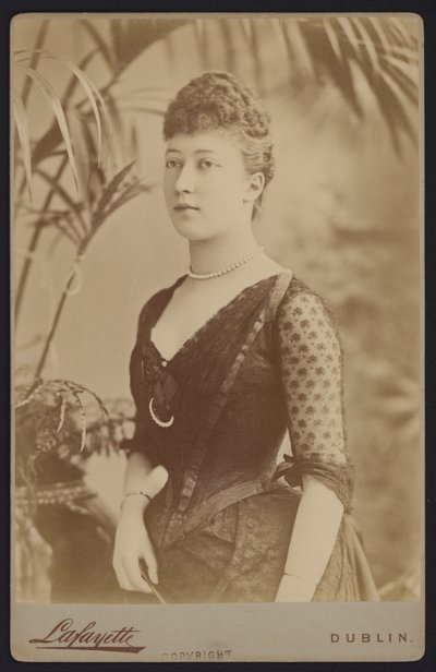 Retrato, Princesa Louise Victoria, Princesa Real, hija mayor del Rey Eduardo VII, casada con el 6º Conde de Fife de European Photographer
