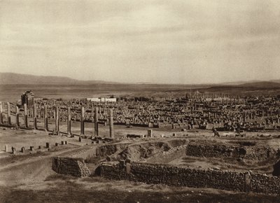 Timgad, Vista general (foto b/n) de European Photographer