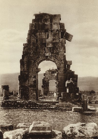Volubilis, Ruinas del Templo de Adriano de European Photographer