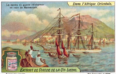 Buque de guerra italiano Volturno en el puerto de Massawa, Eritrea de European School
