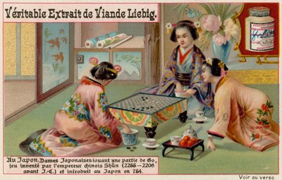 Mujeres japonesas juegan a un juego de mesa de European School