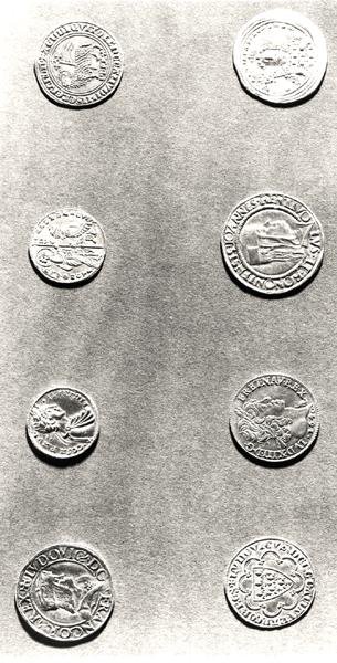 Selección de 8 monedas (metal) de European School