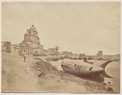 Palacio de Chutter Manzil, con el Barco del Rey en forma de pez de Felice A. Beato