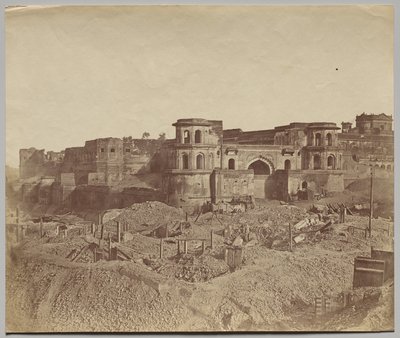 La Mucha Bawn, o la Antigua Ciudadela de Lucknow de Felice A. Beato