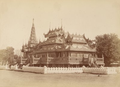 Escuela del Rey Thibaw Min Ahora Usada como Iglesia de Felice Beato