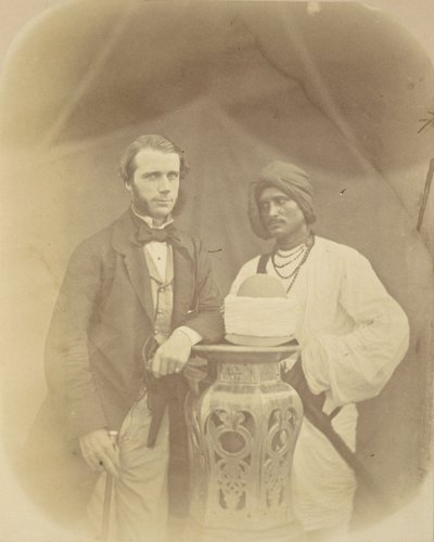 Retrato de J.D. Forsyth, Esq., C.S. Sec., comandante en jefe en Oude con su sirviente indio de Felice Beato
