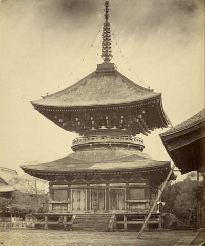 Pagoda de un solo piso, Santuario Hachiman, Kamakura de Felice Beato