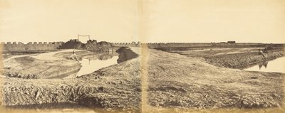 Fuerte Tangkoo después de su captura, mostrando la entrada francesa e inglesa, 10 de agosto de 1860, 1860 de Felice Beato
