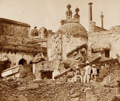 La mina en el chutter Munzil explotada por el enemigo en el primer ataque del General Havelock, Lucknow de Felice Beato