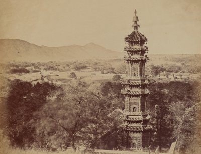 Vista del Palacio de Verano Yuen Min Yuen, Pekín, mostrando la pagoda antes del incendio, octubre de 1860 de Felice Beato
