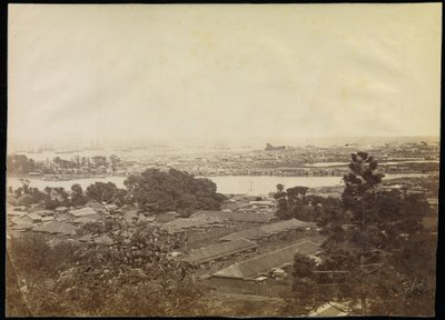 Yokohama desde la Colina de los Gobernadores de Felice Beato