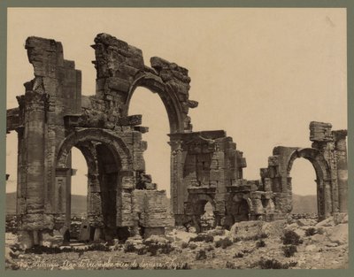 Entrada a la Gran Columnata, Palmira, c.1875 (impresión de albúmina) de Félix Bonfils