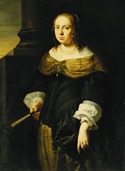 Retrato de una dama, tres cuartos de longitud, con un vestido negro y verde, sosteniendo un abanico, en un pórtico de Ferdinand Bol