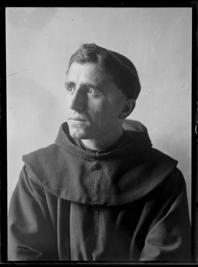 Cuadro de un franciscano en Asís de Ferdinand Schmutzer