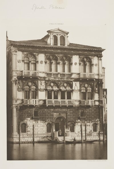 Palacio Spinelli de Ferdinando Ongania