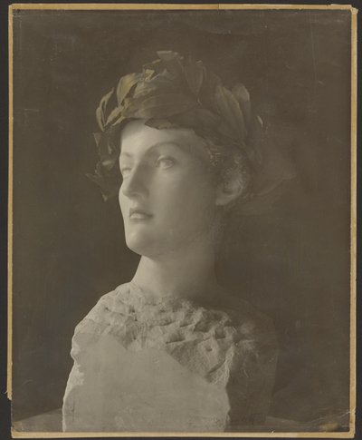 Una joven inglesa de Fernand Khnopff