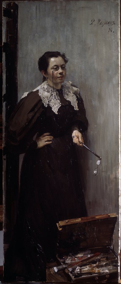 Retrato de la artista Anna Ostroumova Lebedeva (Ostroumova-Lebedeva) (1871-1955) (Retrato de la artista A. Ostroumova). Representada de pie detrás de su equipo de pintura, con binoculares en la nariz y otro par en la mano. Pintura de Filipp And de Filipp Andreevich Maliavin