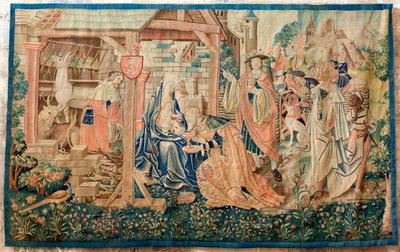Antigua catedral (Ancienne cathédrale Notre-Dame). Colecciones del museo. Tapiz flamenco. La adoración de los Reyes Magos. Mandato del obispo Jean de Mauléon. Parte de una serie originalmente colgada sobre los asientos The jubé (rood screen). siglo 16. de Flemish School