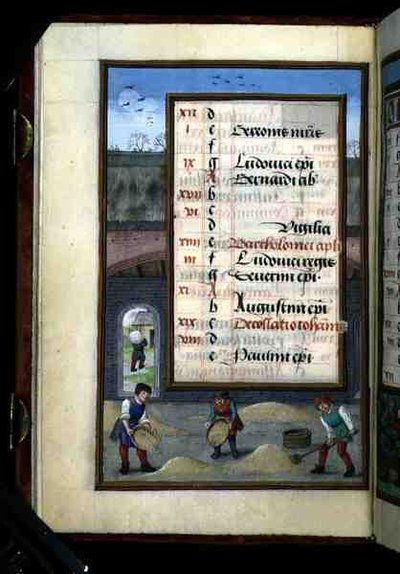 Ms 1058-1975 f8v Aventando Maíz en un Granero, página de calendario iluminada para agosto, de un Libro de Horas, c.1500 de Flemish School