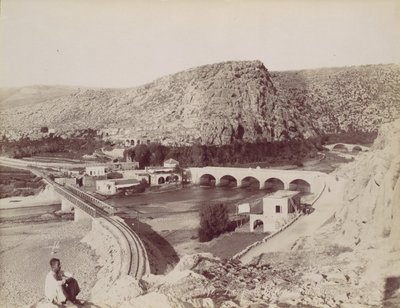Les ponts du fleurs [fleuve] du chien, ca. 1880 de Félix Bonfils