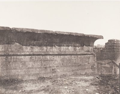 Esneh Latopolis, Construcción Ensablée - Paroi Extérieure - Corniche de Félix Teynard