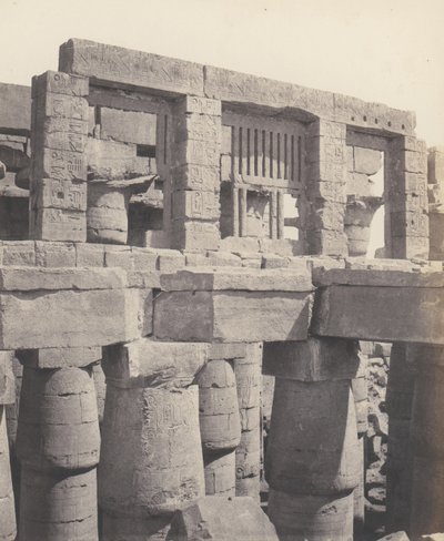 Karnak Tebas, Palacio - Sala Hipóstila - Ventana y capiteles, 1851-52, impreso 1853-54 de Félix Teynard