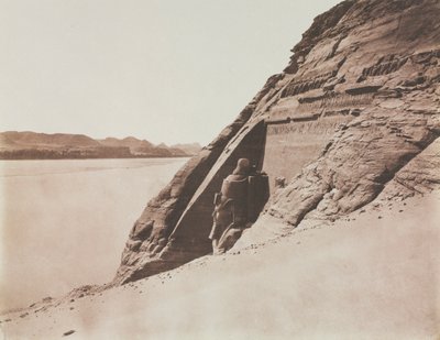 Gran Speos - Vista tomada desde la pendiente de arena Templo de Ramsés II, Abu Simbel de Félix Teynard