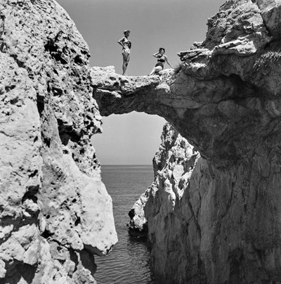 Arco natural rocoso Aspra de Fosco Maraini