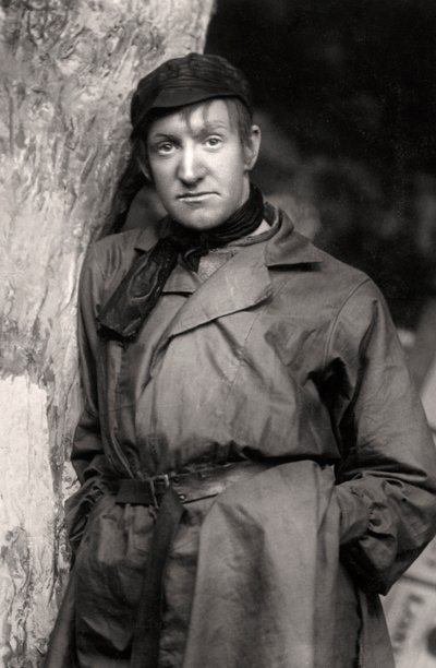 Charles McNaughton, actor, 1909 de Foulsham and Banfield