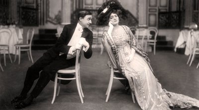 Lily Elsie y Joseph Coyne en La viuda alegre, 1907 de Foulsham and Banfield