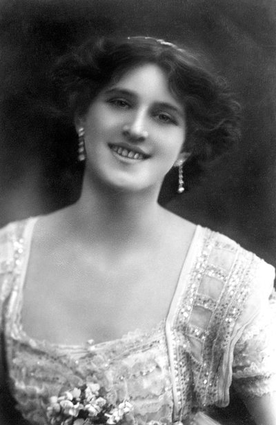 Zena Dare 1887-1975, actriz inglesa, 1908 de Foulsham and Banfield