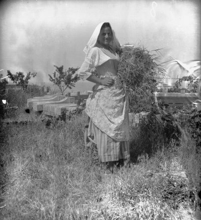 Retrato de campesino, Abruzzo, Italia, c.1900 (foto b/n) de Francesco Paolo Michetti