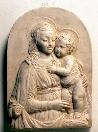 La Virgen con el Niño. Bajo relieve en mármol de Francesco di Simone da Fiesole Ferrucci