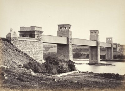 Bangor, el puente Britannia, desde Anglesey (258) de Francis Bedford