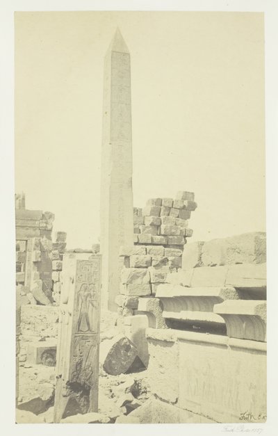 Obelisco y columna de loto de granito, Karnak, 1857 de Francis Frith