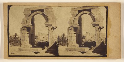 [Römischer Bogen auf der Insel Biggs.] de Francis Frith